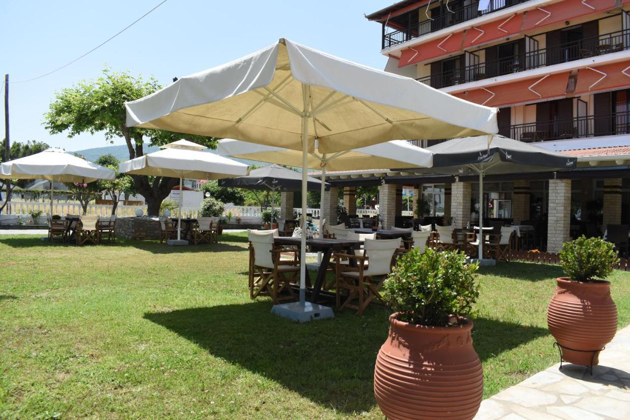 Hotel Lefkes Paralía Skotínis Exterior foto